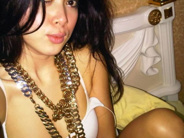 memek syahrini
