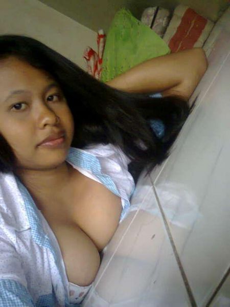 ngentot memek mulus