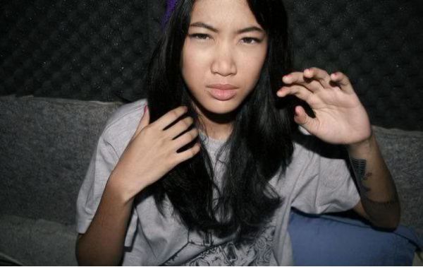 celana dalam artis tertangkap kamera