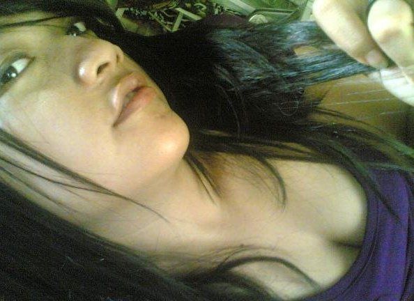 cewek pamer memek