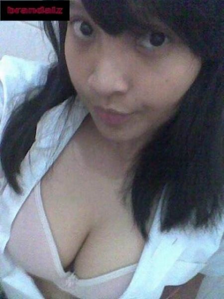 ampe bugil