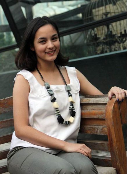 chelsea islan feet