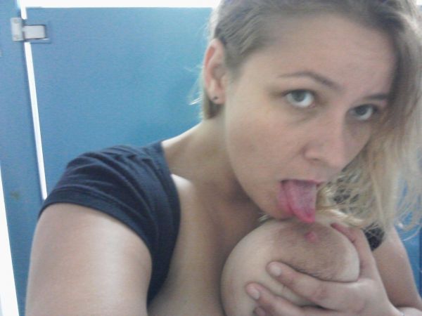 ngemut susu