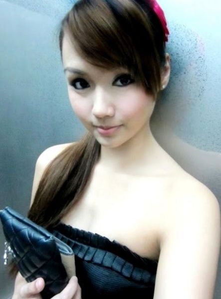 gadis bugil hot