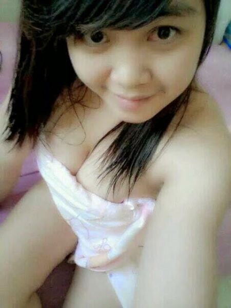 cewek bugil