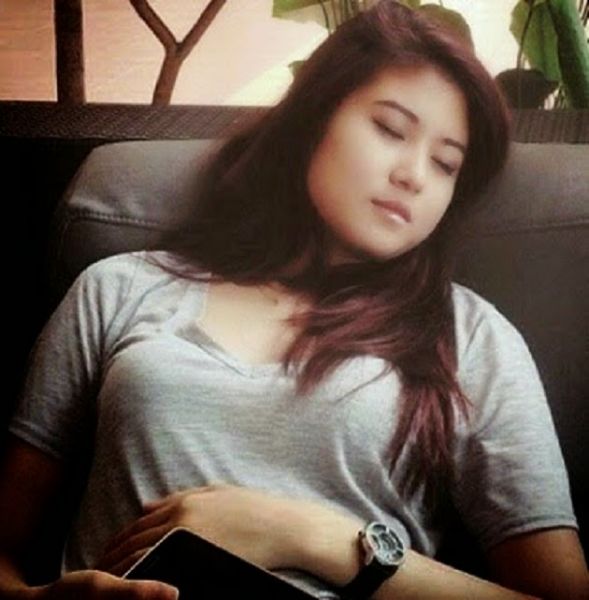 adegan panas artis indonesia