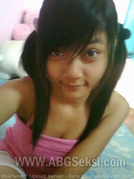 gadis sma bugil