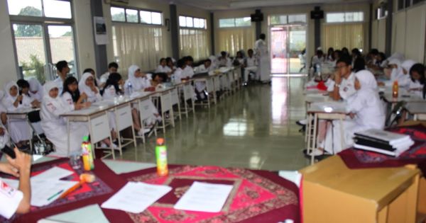 gambar wanita telanjang