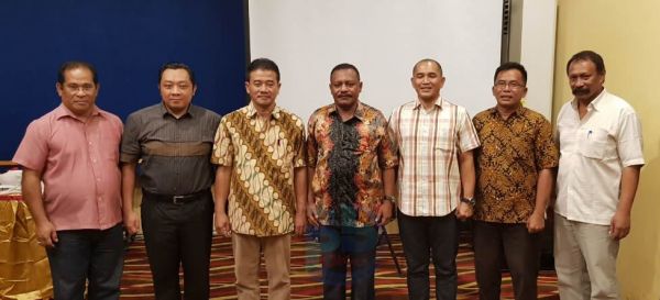 ngintip cewek mandi telanjang