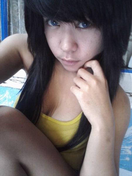 cewek imut
