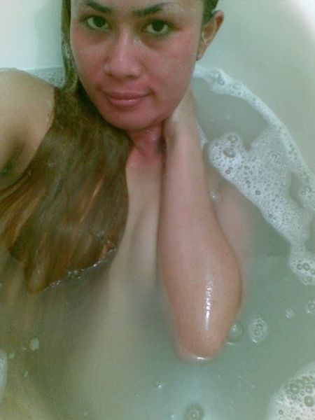 ngintip mandi