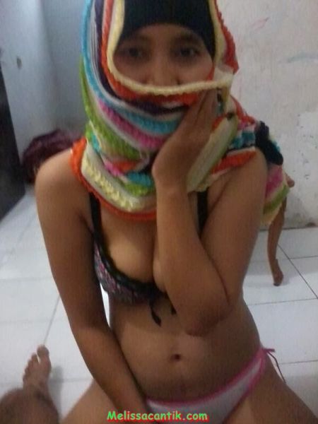 memek jilbab