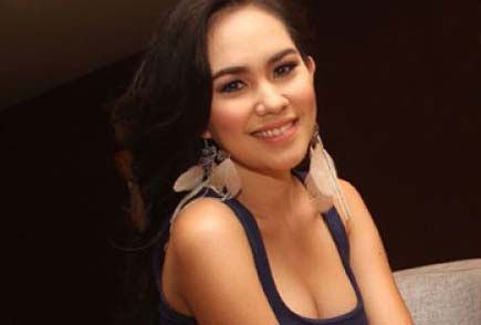 model kartika putri
