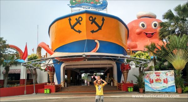 kolam renang untuk rumah