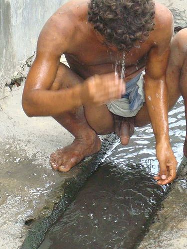 kontol kuli mandi