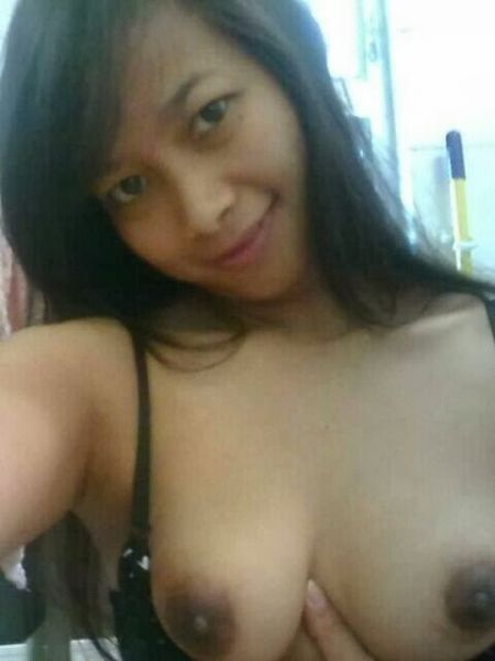 dipaksa ber