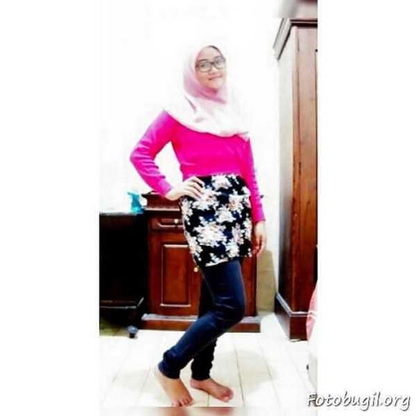 photo cewek ngemut kontol