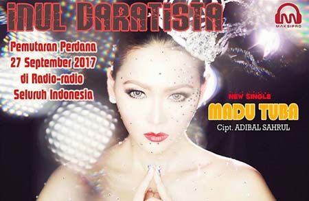 inul daratista selfie