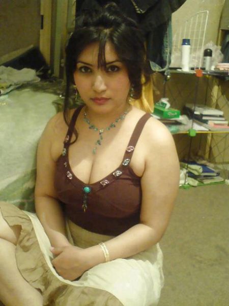 marshanda melahirkan