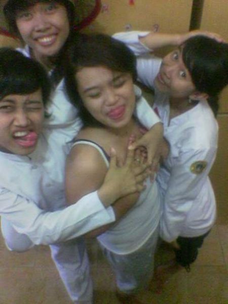memek ber jilbab