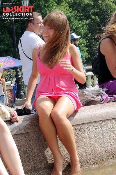 womens wind blowing skirts up