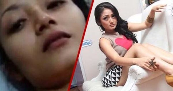 gambar bugil siti badriah