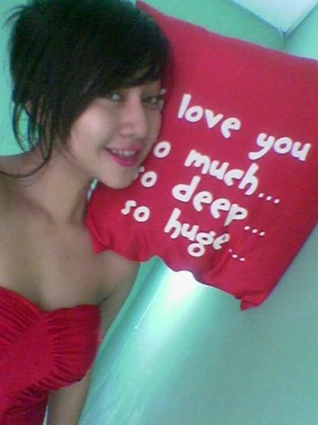gambar perempuan nenen
