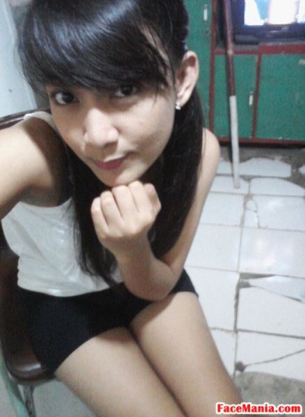 ngintip cewek lagi mandi