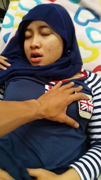 foto wanita cantik telanjang