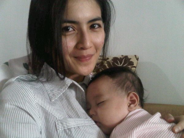 gadis montok