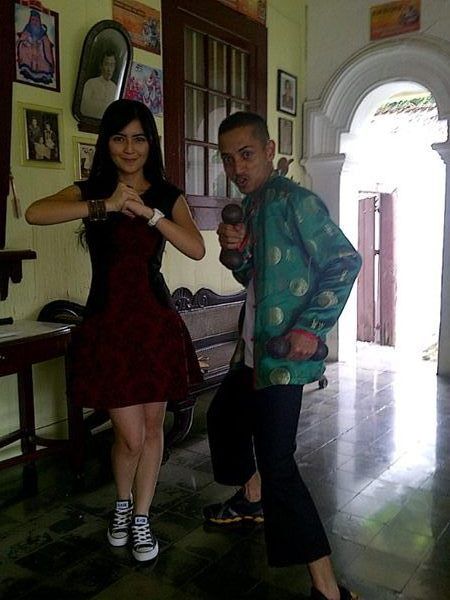 susu montok artis indonesia