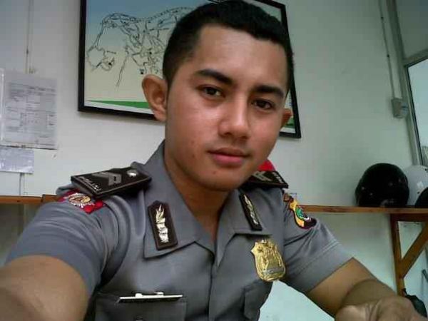 polisi militer logo