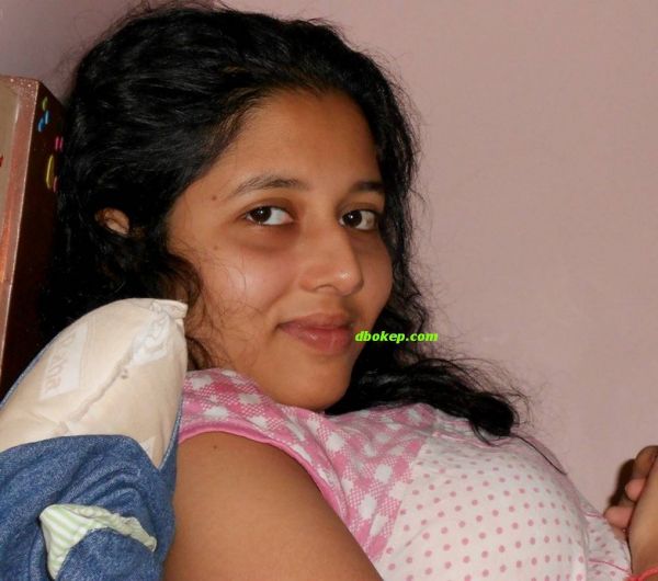 poto bugil syahrini