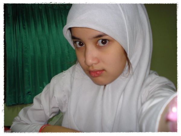 artis indonesia bugil syahrini