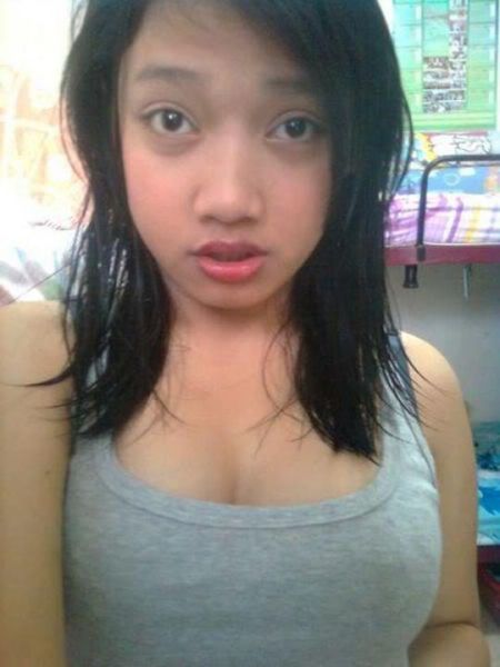 memek ngangkang