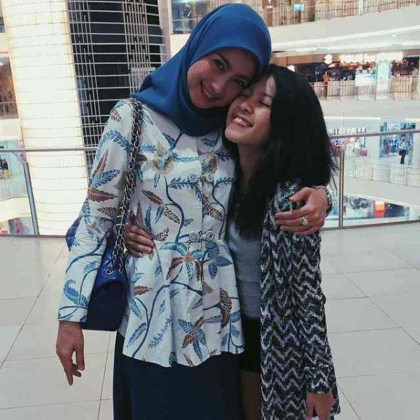 desy ratnasari tenda biru lirik