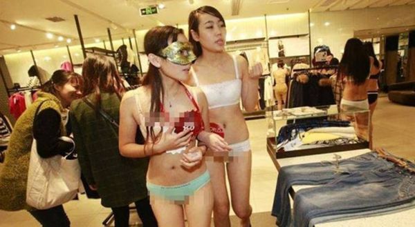 motogp girls tanpa celana dalam
