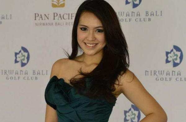 vania larissa youtube