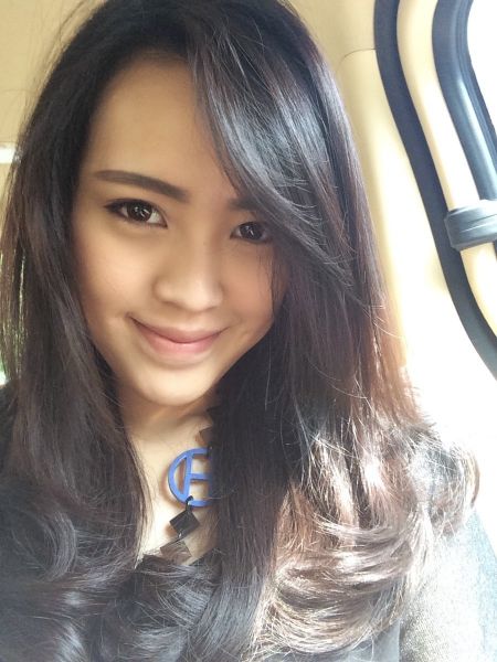 vania larissa oil