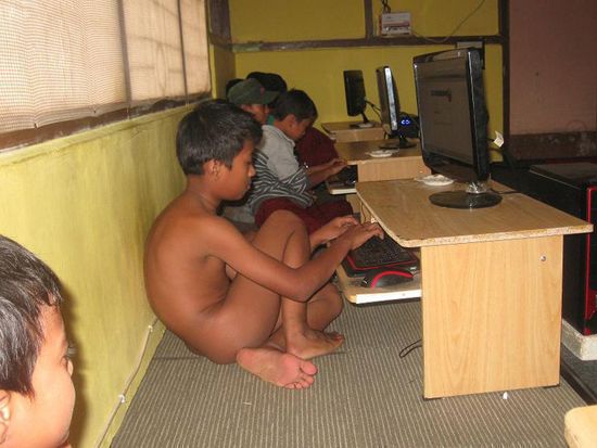 gambar polisi mesum