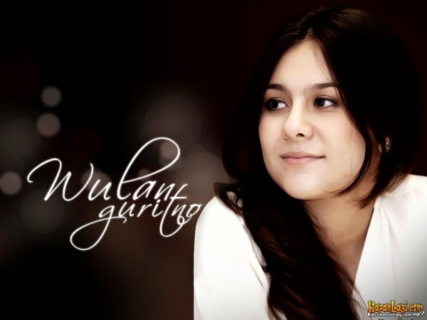 biodata wulan guritno