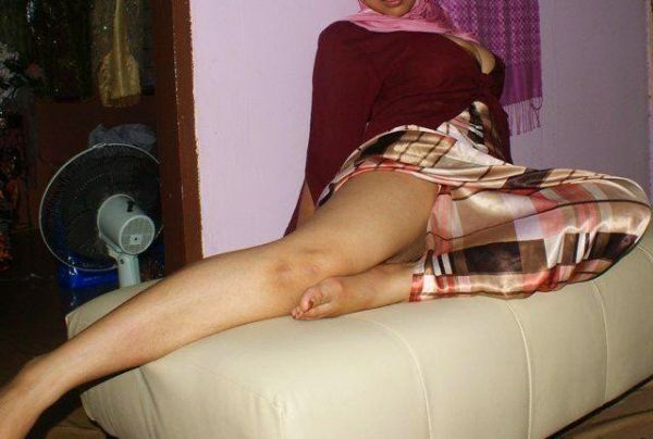 jilbab ngentot ibu