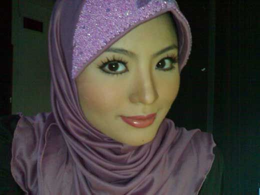 gadis berjilbab nakal