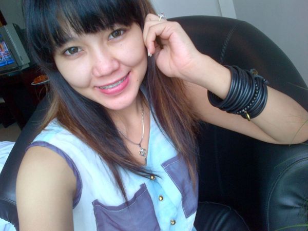 via vallen pakai jilbab