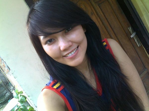 via vallen sayang