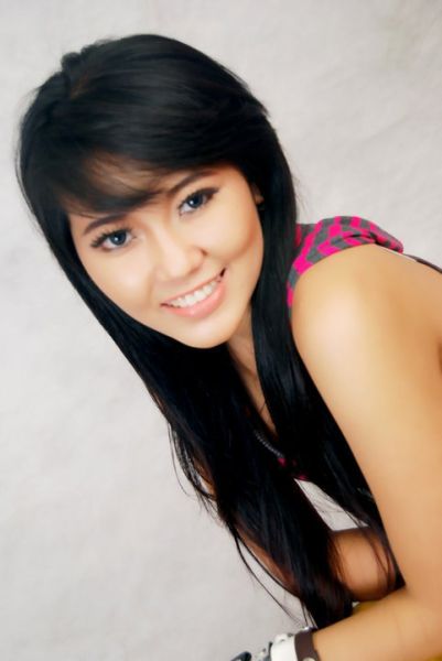 via vallen pacar