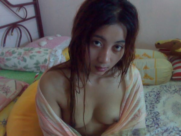 aura kasih telanjang