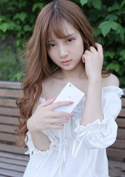 gadis cantik ber jilbab