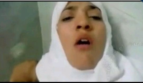 ekspresi wajah wanita orgasme