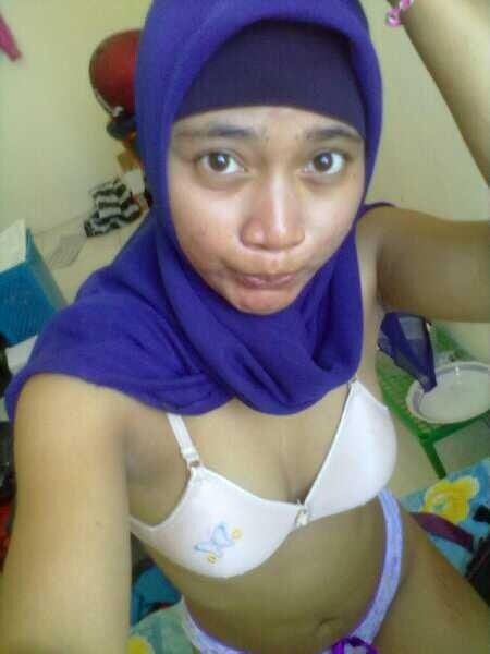 montok toket mancung
